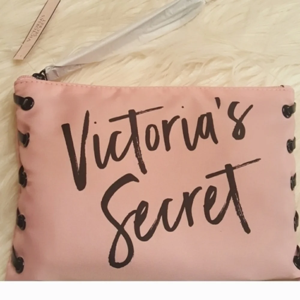 NWT 3 in 1 Beach Bags Victoria‎ Secret